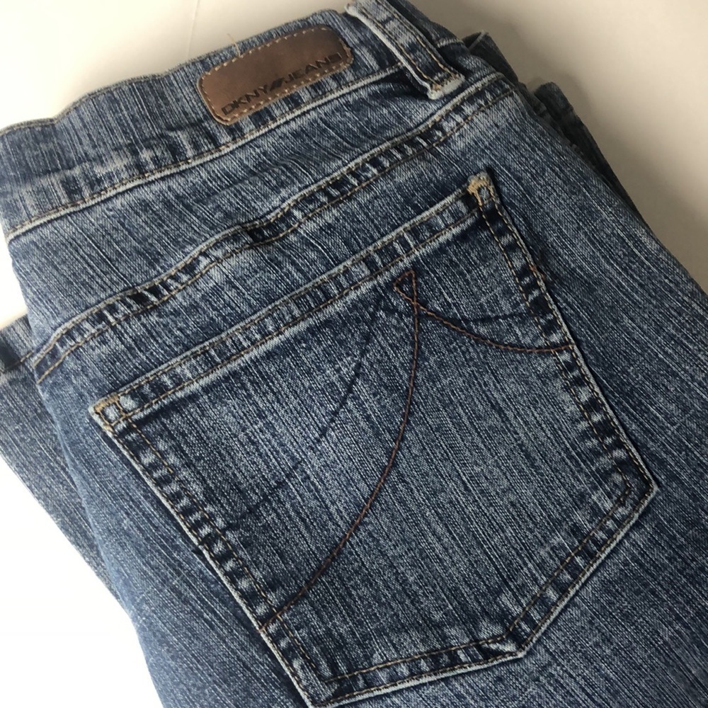 DKNY jeans trademark size 5 juniors
